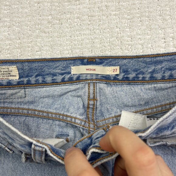 Levi's Premium Women's Jeans Blue Size 27 Wedgie Straight Button Fly Distressed - Picture 7 of 13